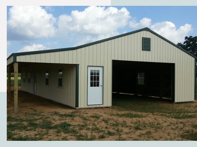 Строительство конюшен в Бердске